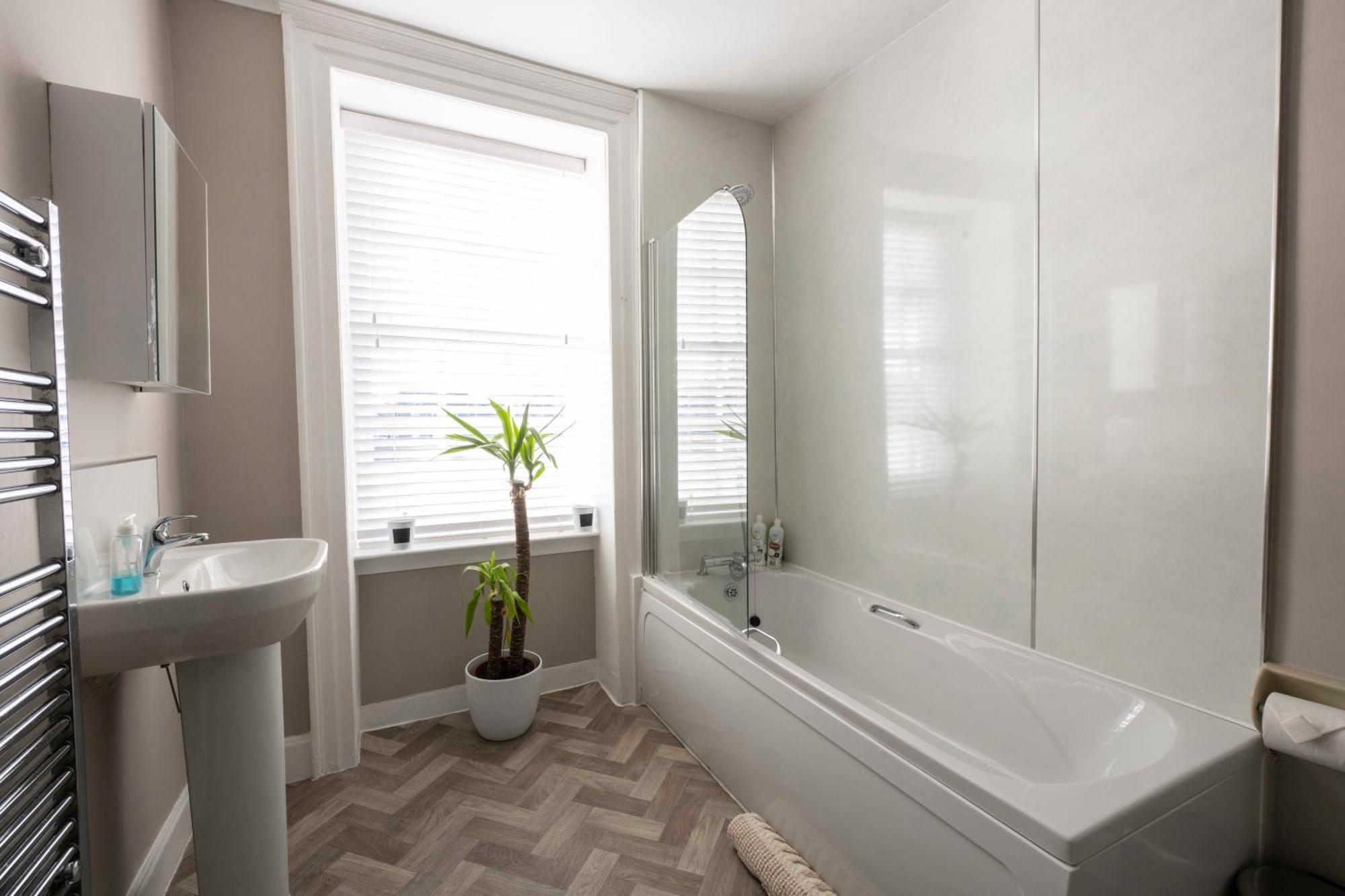 River View City Centre- Free Parking Inverness Esterno foto
